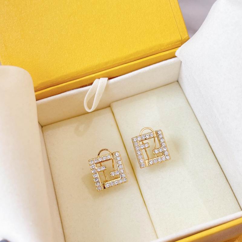 Fendi earring 03lyr86